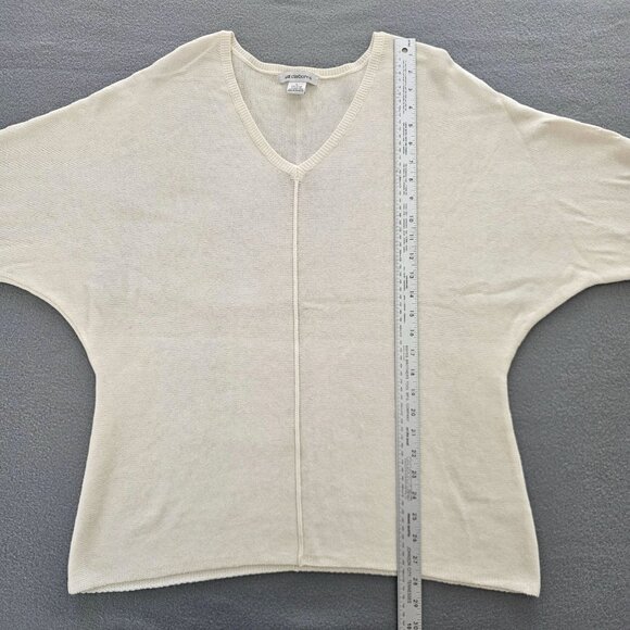 Liz Claiborne Sweater V-Neck Size L Cream Bat Wing Rabbit Hair Quiet Luxury NEW - Picture 11 of 12